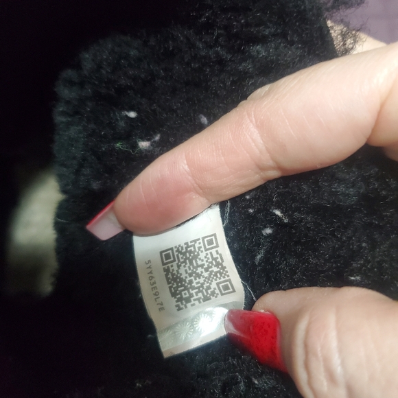 Well loved ugg bow boots - Picture 3 of 8